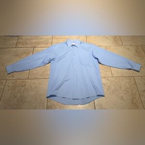 Van Heusen Classic Solid Stretch Wrinkle Free Sateen Dress Shirt